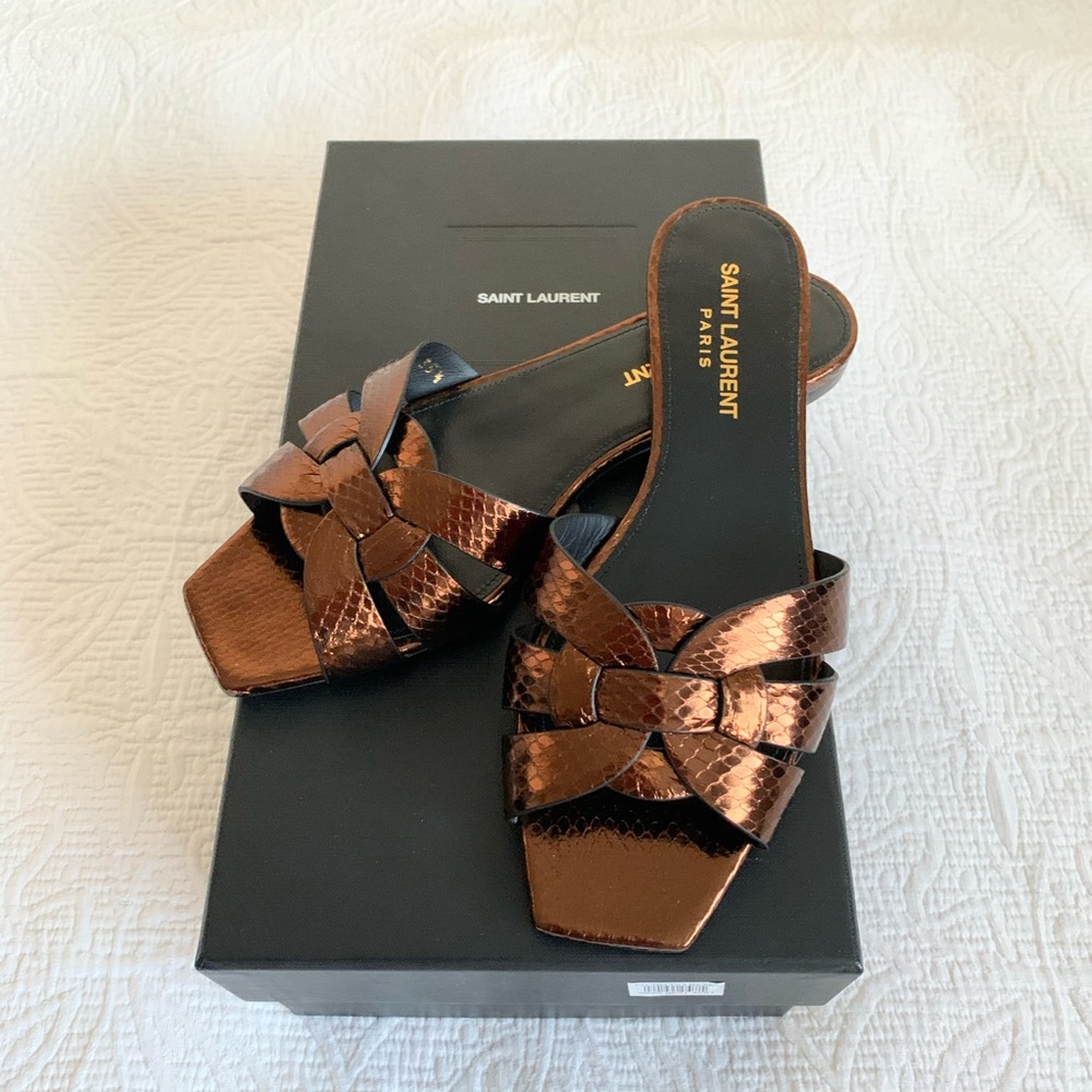 Saint Laurent Tribute Flat Sandal